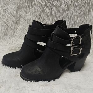 Soda Black Ankle Booties with Chunky Heel and Buckle Straps